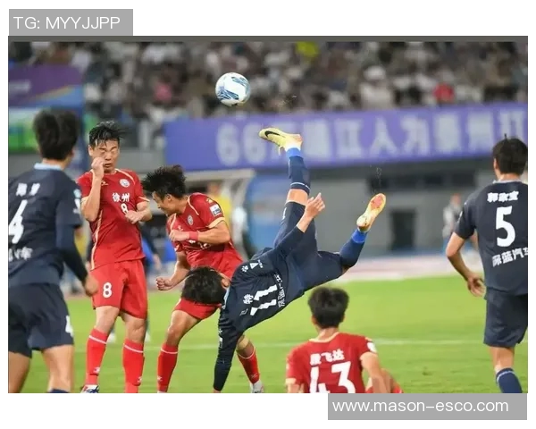 足球明星精彩瞬间集锦尽显球场风采与技艺之美